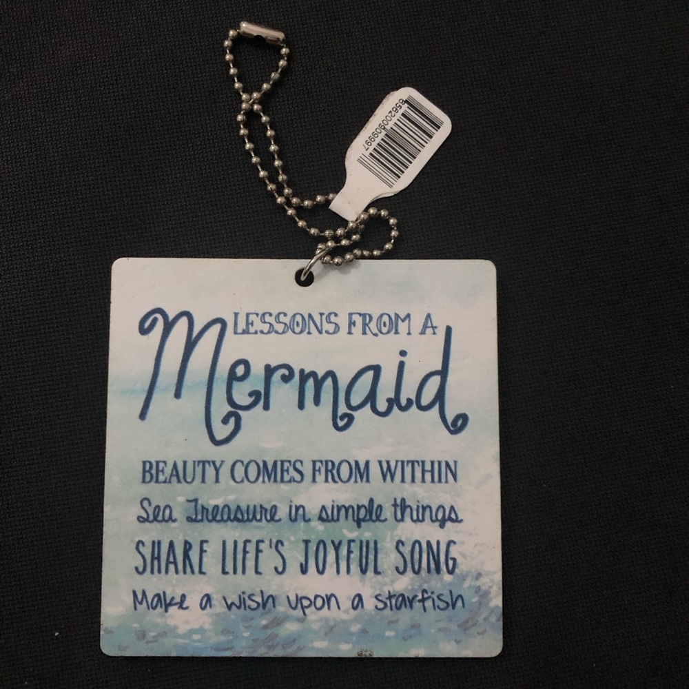 Mermaid Keychain Set - Picture 3 of 4